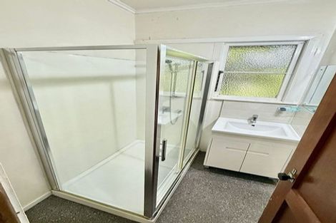 Photo of property in 2/3170 Great North Road, New Lynn, Auckland, 0600