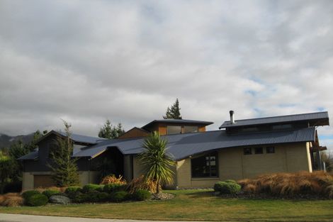 Photo of property in 5 Penrith Park Drive, Wanaka, 9305