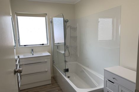 Photo of property in 57 Ruapehu Street, Paraparaumu, 5032