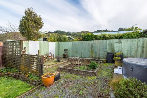 Photo of property in 105 Watt Street, Featherston, 5710