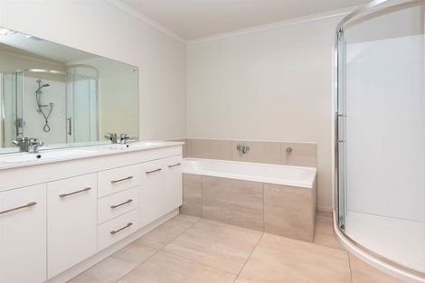 Photo of property in 50a Beachlands Road, Beachlands, Auckland, 2018