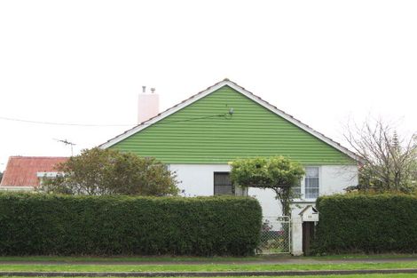 Photo of property in 24 Stafford Street, Waitara, 4320