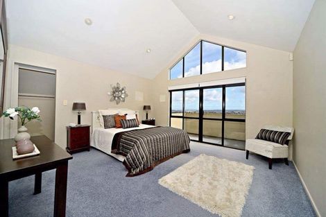 Photo of property in 8 Kauri Lane, Red Hill, Papakura, 2110