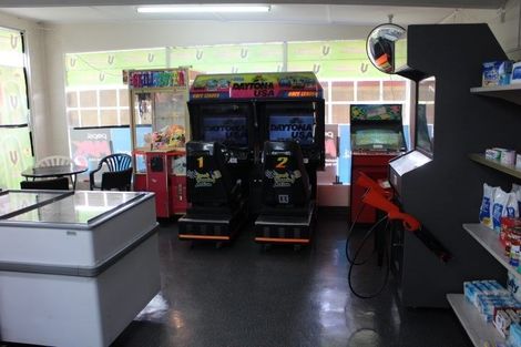Photo of property in Terrace Stores, 29 Royal Terrace, Alexandra, 9320