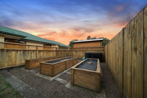 Photo of property in 22 Aldershot Place, Nawton, Hamilton, 3200