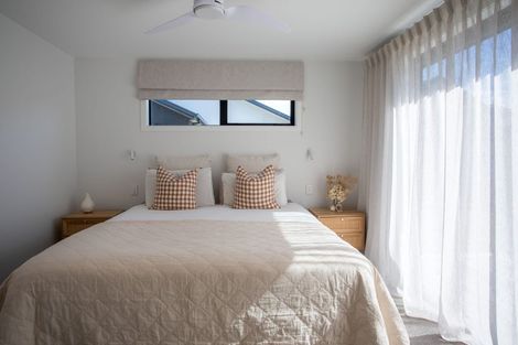 Photo of property in 6 Cheviot Street, Jacks Point, 9371