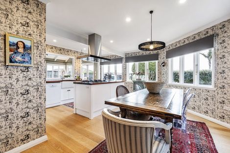 Photo of property in 89 Pendarves Street, New Plymouth, 4310