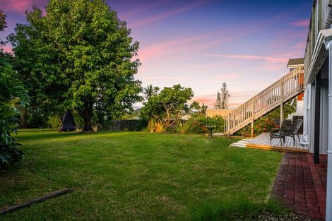 Photo of property in 56 Colwill Road, Massey, Auckland, 0614