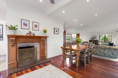 Photo of property in 4 Bay View Road, Raglan, 3225