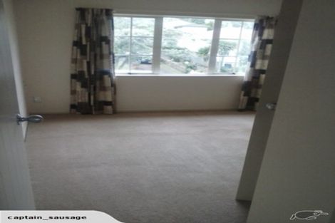 Photo of property in 50b Seaton Road, Murrays Bay, Auckland, 0630