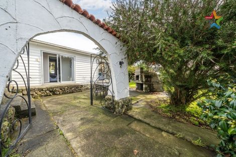Photo of property in 3 Totara Street, Wainuiomata, Lower Hutt, 5014