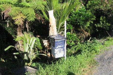 Photo of property in 52 Laingholm Drive, Laingholm, Auckland, 0604