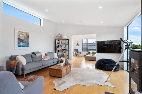 Photo of property in 110 Mount Pleasant Road, Mount Pleasant, Christchurch, 8081