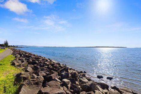 Photo of property in 142 Ngatai Road, Otumoetai, Tauranga, 3110