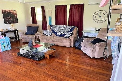 Photo of property in 22 Milton Road, Bluff Hill, Napier, 4110