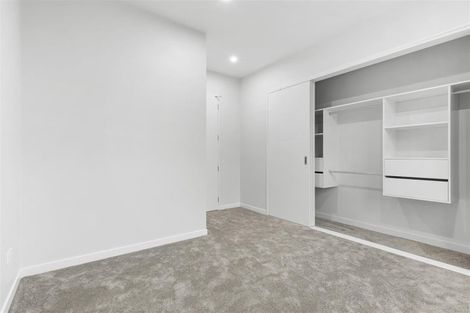 Photo of property in 25 Kuaha Road, Massey, Auckland, 0614