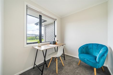 Photo of property in 37 Buddle Road, Wallaceville, Upper Hutt, 5018