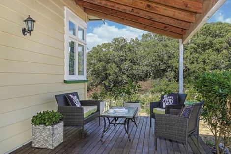 Photo of property in 295 Settlement Road, Puni, Pukekohe, 2678