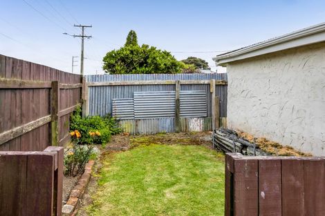 Photo of property in 124 Weraroa Road, Waverley, 4510