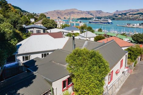 Photo of property in 24 Voelas Road, Lyttelton, 8082