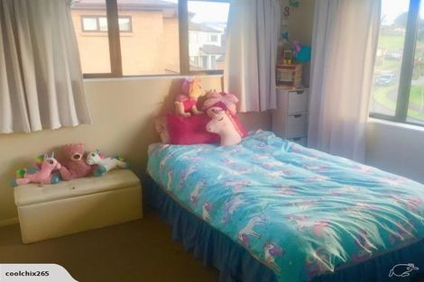 Photo of property in 29 Midhurst Avenue, Henderson, Auckland, 0612