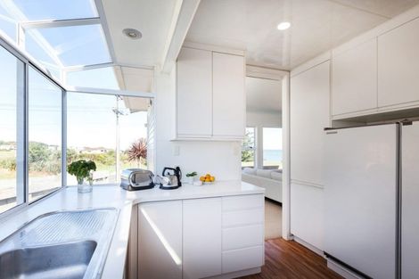 Photo of property in 25 Tiromoana Crescent, Bell Block, New Plymouth, 4312