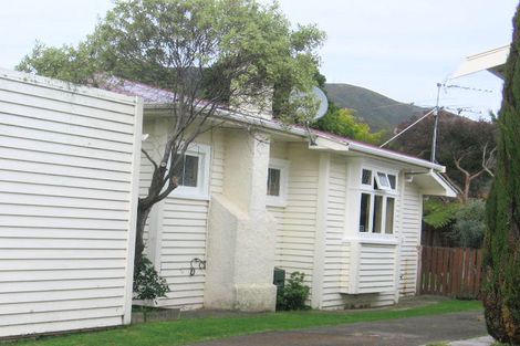 Photo of property in 19 Brasell Street, Fairfield, Lower Hutt, 5011