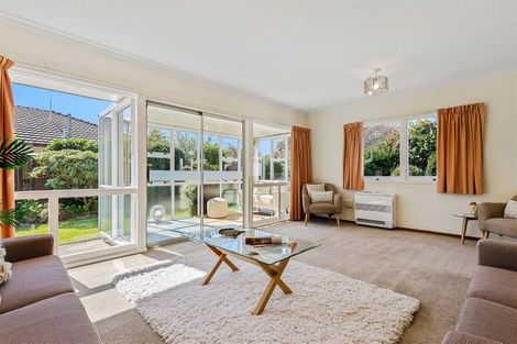 Photo of property in 2/208 Waimairi Road, Ilam, Christchurch, 8041