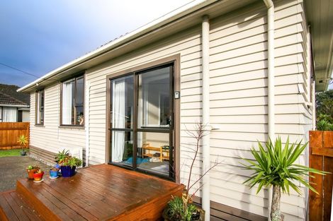 Photo of property in 1 Webb Street, Westport, 7825