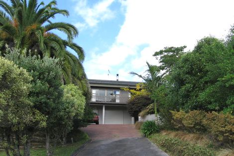 Photo of property in 62 John Downs Drive, Browns Bay, Auckland, 0630