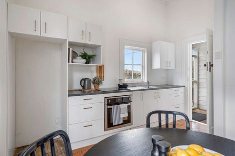 Photo of property in 28 Leslie Avenue, Sandringham, Auckland, 1025