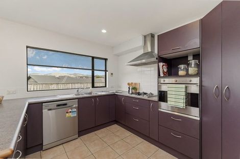 Photo of property in 16 Greenstone Place, Aotea, Porirua, 5024