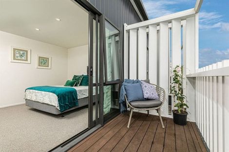 Photo of property in 21 Carder Court, Hobsonville, Auckland, 0618