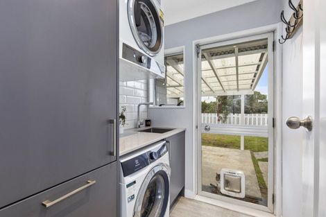 Photo of property in 12 Mossburn Grove, Kelson, Lower Hutt, 5010