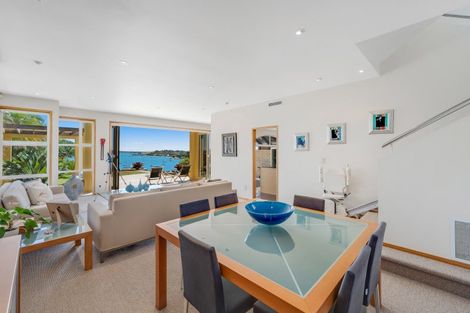 Photo of property in 33 Takutai Avenue, Half Moon Bay, Auckland, 2012