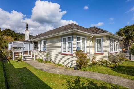 Photo of property in 47 Stanley Street, Wainuiomata, Lower Hutt, 5014