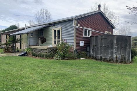 Photo of property in 1471 Masterton Castlepoint Road, Tauweru, Masterton, 5889