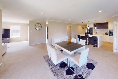 Photo of property in 3 Mahi Grove, Maewa, Feilding, 4702