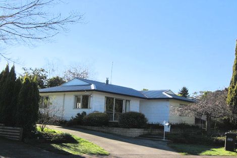 Photo of property in 21 Kaweka Place, Havelock North, 4130