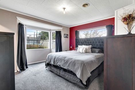 Photo of property in 1263 Egmont Road, Egmont Village, New Plymouth, 4372