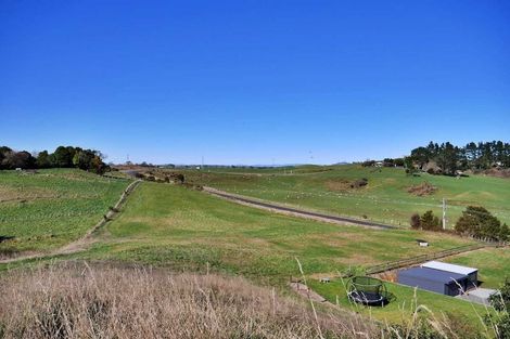 Photo of property in 690 Grove Road, Karamu, Hamilton, 3285
