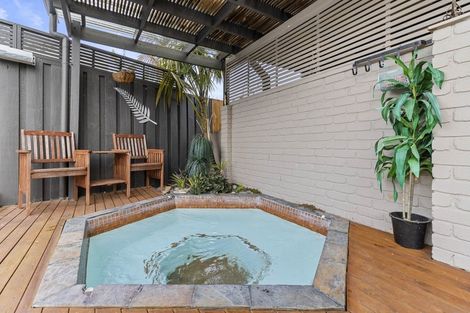 Photo of property in 38 Knighton Road, Hillcrest, Hamilton, 3216