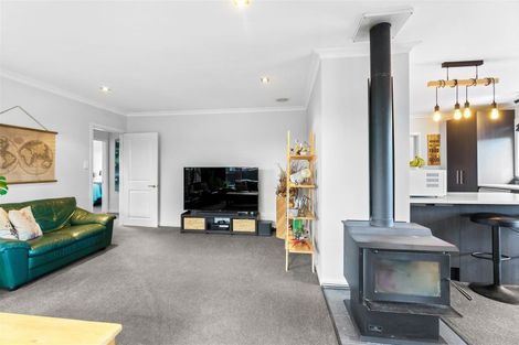 Photo of property in 40 Oriana Crescent, Hornby, Christchurch, 8042
