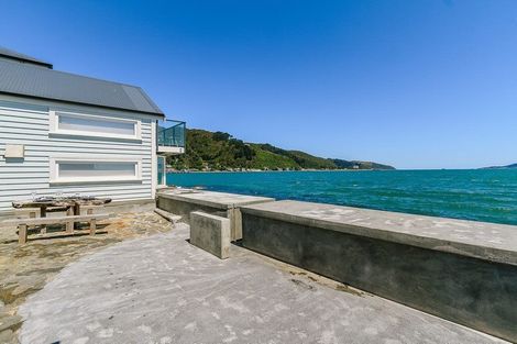Photo of property in 604 Marine Drive, Days Bay, Lower Hutt, 5013