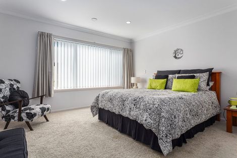 Photo of property in 28 Barry Avenue, Whakatane, 3120