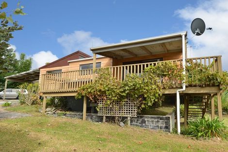 Photo of property in 19 Matakohe Place, Portland, Whangarei, 0178