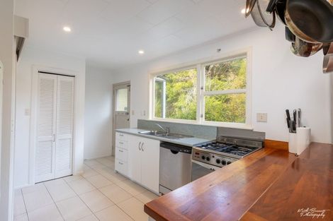 Photo of property in 10a Birch Grove, Pinehaven, Upper Hutt, 5019