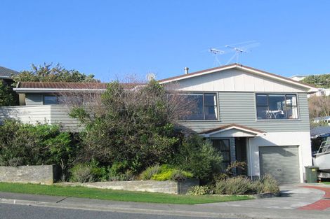 Photo of property in 11 Lagden Street, Camborne, Porirua, 5026