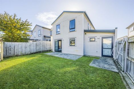 Photo of property in 5 Kuparu Street, Weymouth, Auckland, 2103