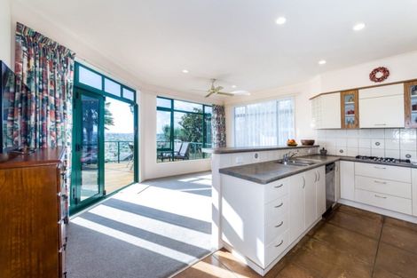 Photo of property in 84 Luckens Road, West Harbour, Auckland, 0618